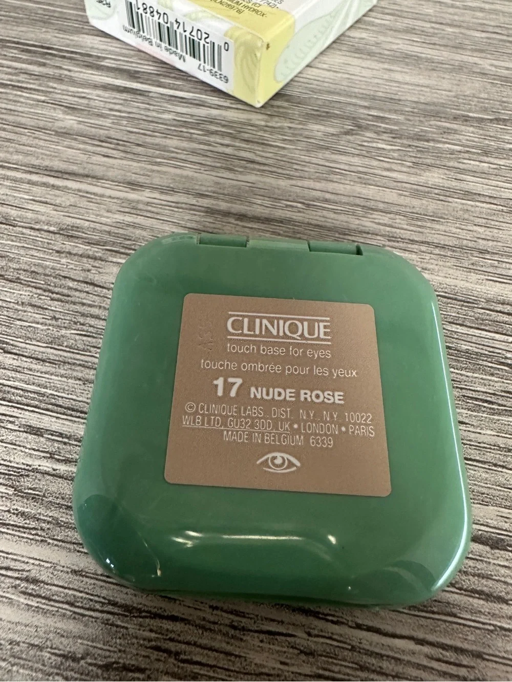 Clinique Touch Base For Eyes - 17 Nude Rose